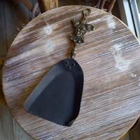 Pompás antik réz udvari bolondos kandalló lapát (26x10 cm)