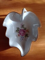 Hollóházi levél alakú tálka. Mérete 13*12cm