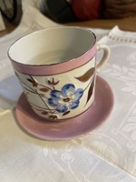 Antik domború mintás porcelán bögre kistányérral.