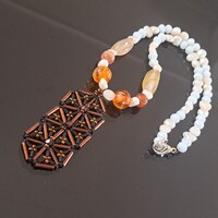 Indiai édesvízi gyöngy, drágakő  és kristály nyakék