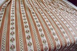 Régi bútorszövet biedermeier stílus , ágytakaró , terítő , falvédő , drapéria anyag 200 x 143 cm