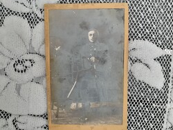 V.h. katona fotó