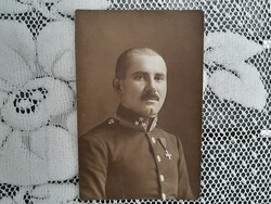 V.h. katona fotó