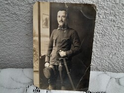 V.h. katona fotó