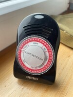 Seiko Quartz Metronóm – Klasszikus, analóg modell