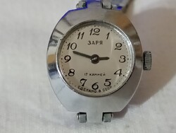 Óra karóra 020 - ZARIA 17 köves mechanikus felhúzós retro 20x22mm ZARJA alkatrésznek