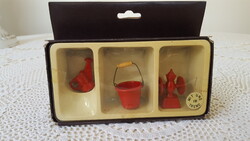 Babaházi miniatűr szerszámok