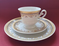 Zajecar jugoszláv porcelán kávés reggeliző szett csésze csészealj kistányér tányér arany széllel