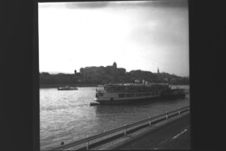 Régi 6x6cm fotónegatív Budapest hajóval és a Vár 1970-es évek