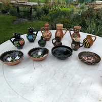 Retro kerámia mázas, festett kancsó, falidisz Sárospataki  eladó! 9 falidísz, 4 tál