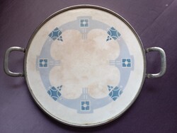 Szép érett fajansz tálca fém keretben,  ﻿Villeroy & Boch jelzéssel art deco stílusban