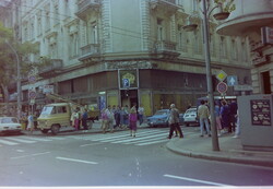 Régi  fotónegatívok Budapest utcaképek régi autók 10db 1980-as évek