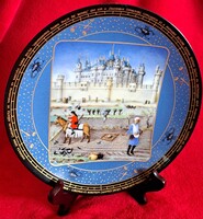 Limoges-i porcelán tányér: középkori életképes XV. századi történelmi dísztányér 6 (M5555)