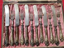 Antik ezüst 6.sz. evőeszközök dobozában