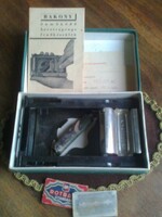 Borotvapenge élező + két borotvapenge (Bakony, 1955)