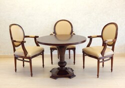 Art Deco 4 személyes étkezőasztal. Tetőátmérő 100 cm.