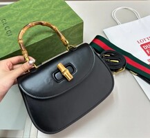 GUCCI Retro Bamboo Saddle Bag,női táska,ÚJ! több szín,dobozában