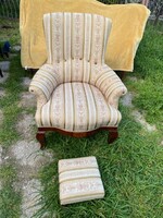 Szecessziós fotel lábtartóval