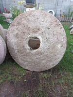 Antik malomkő