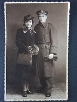 Régi fotó-képeslap Magyar Királyi Honvéd Folyamerők matrózának fotója feleségével 1944-ből