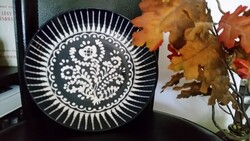 Képcsarnokos kék-fehér falitányér, dísztányér magyaros  mintával, 24 cm