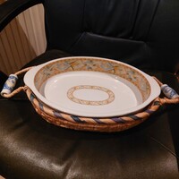 Nagyméretű porcelán sütőtál fonott tartóval