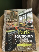 Könyv párizsi butikokról Paris Boutiques Barbara Kamir, Christian Sarramon