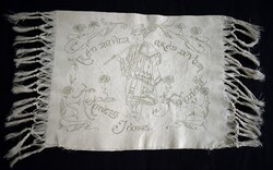 Néprajzi hímzett kézimunka Kukorica János kutya mintás szöveges díszpárna huzat dekoráció 44x37cm+ro