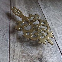 Pazar antik áttört réz vasaló alátét (23x10,9x2,6 cm)