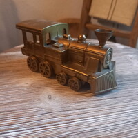 Csodás régi réz mozdony makett (16,2x7x7 cm)