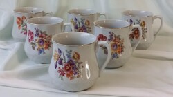 Kőbányai porcelán (drasche) hasas bögrék kétféle mintával egyben