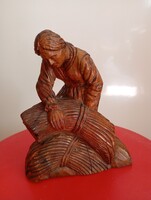 Csorvássy István(1912-1986) "Marokszedő Asszony" Faragott fa szobor-19cmx15- Hibátlan. Egyedi.