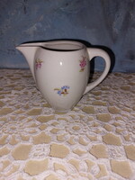 Kőbányai Porcelángyár szép virágos tejszínes, citromos porcelán kiöntő