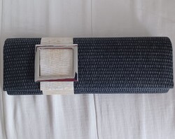 Elegáns nyári női kézitáska gyékényszövetből, ripsz szalagdísszel, díszcsattal