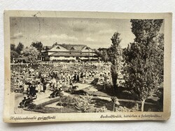 Hajdúszoboszló Gyógyfürdő. Szabadfürdők, háttérben a fedett fürdővel, ca. 1948