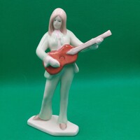Káldor Aurél Aquincum porcelán Retro  Gitározó lány 16 cm