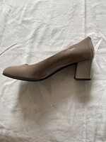 GEOX  cappuccino színű lakkbőr félcipő.(Új!)