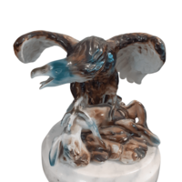 Porcelán vadászó sas M01545