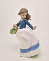 Lladro Nao kislány kosárral 17.5cm