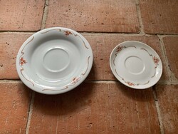 Alföldi porcelán csipkebogyós kistányérok