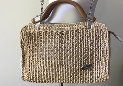 Vintage fonott táska  33x 22 x 6 cm