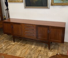 Különlegesen elegáns brit G-Plan tálaló (1950-es évek)