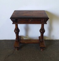 1V105 Antik ónémet varróasztal pipereasztal