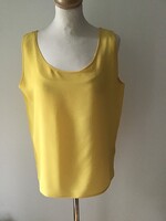 Sárga, valódi selyem felső, ujjatlan top L- XL-es Anyag összetétel: 100% valódi selyem.