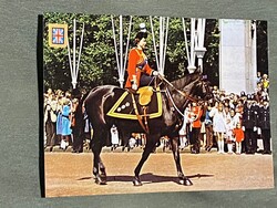 London. Queen Elisabeth II. Színes, posta tiszta képeslap.