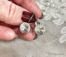 SWAROVSKI KRISTÁLYOS RIVOLI KÖVES, RAGYOGÓ SZÍNŰ FRANCIA KAPCSOS STABIL FÜLBEVALÓ