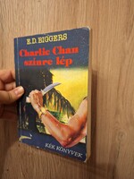 Earl Derr Biggers : Charlie Chan színre lép