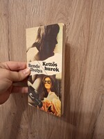Bende Ibolya : Kettős hurok