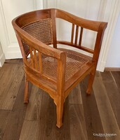 Eladó 4 db tömörfa rattan karosszék, közepes állapotban.