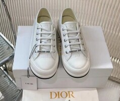 DIOR női cipő,LIMITÁLT,35-42. saját dobozában